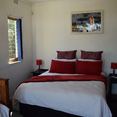 Oudtshoorn Homestay Accommodation Eksteriør billede
