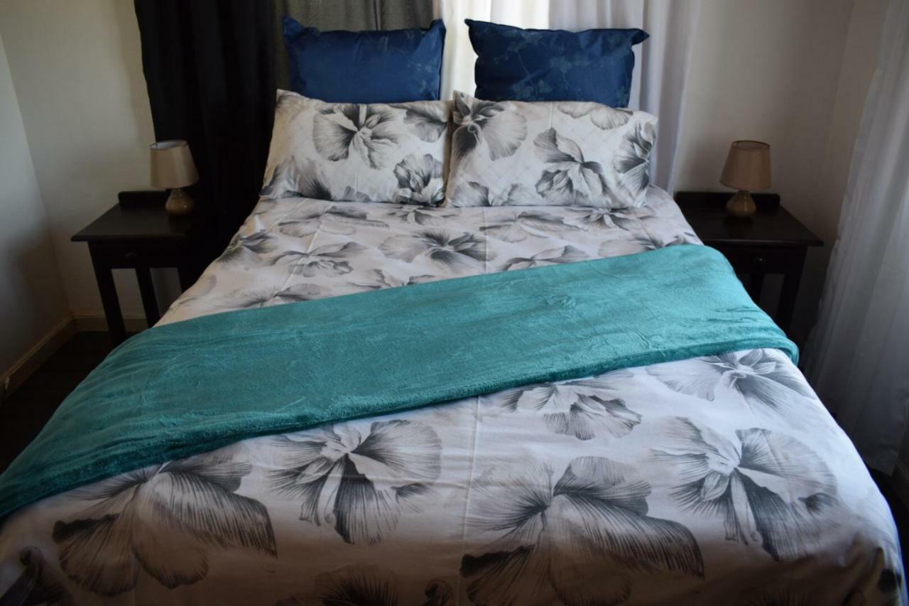 Oudtshoorn Homestay Accommodation Eksteriør billede